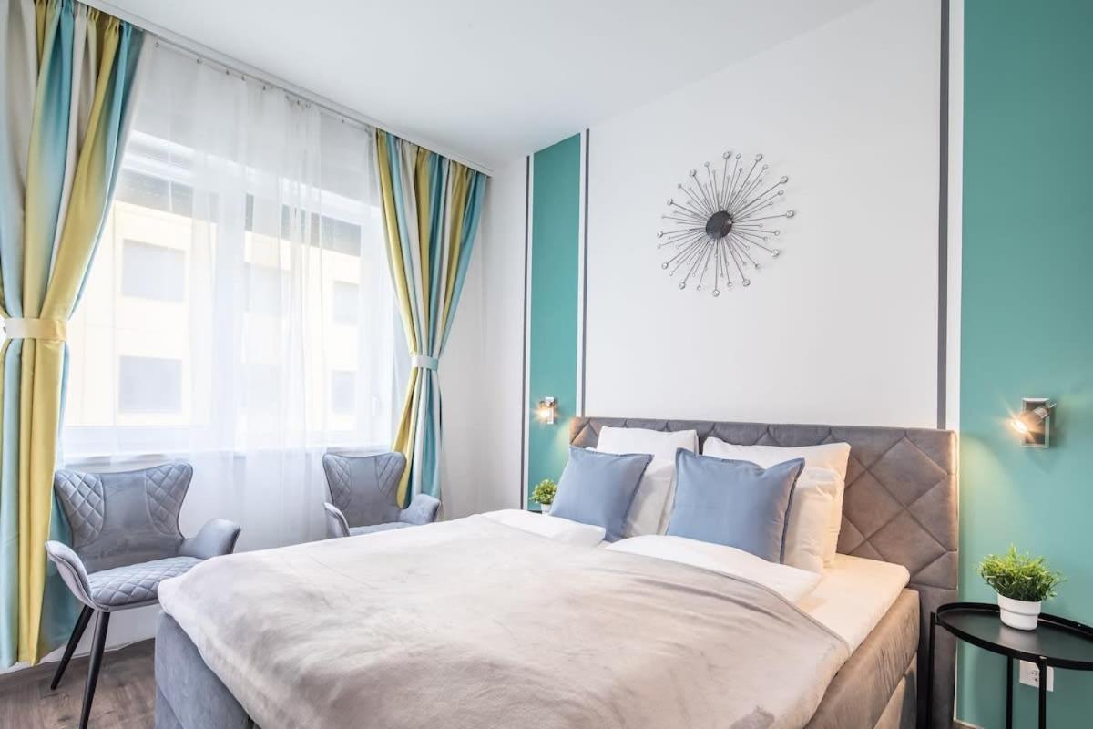 Brand New - Modern & Comfy At River * Budapeste